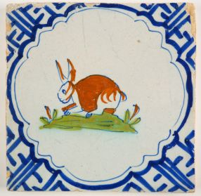 Antique Delft tile with a polychrome hare in Wanli, 17th century